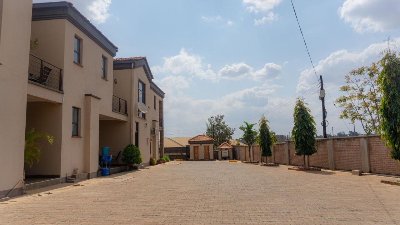 Legacy Suites Lilongwe Esterno foto