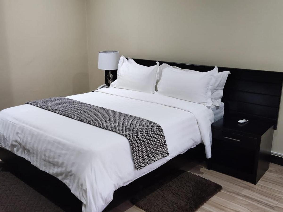Legacy Suites Lilongwe Esterno foto
